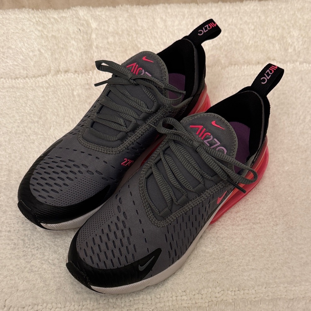 Nike Air Max 270 Kids Sneakers Gray and Pink